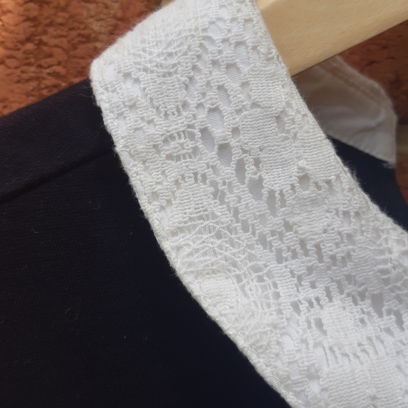 Lace collar mod Penguin dress - Picture 3 of 8